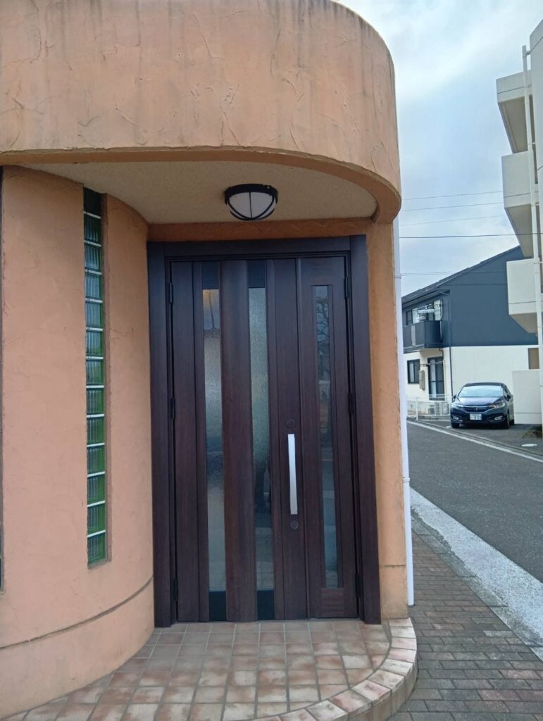 玄関ドア取替工事