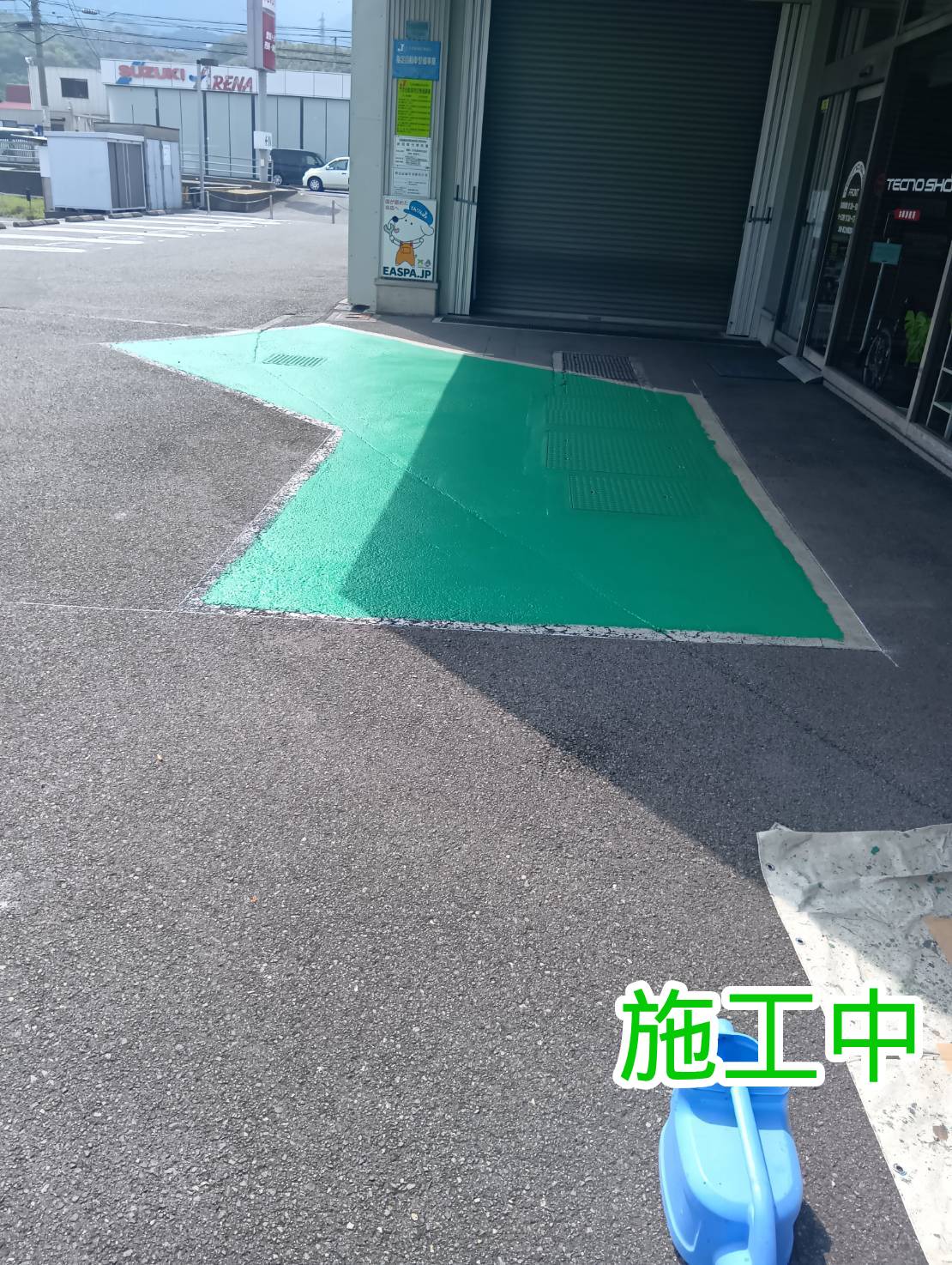 視認性と誘導性を高める床面マーキングデザインのご提案