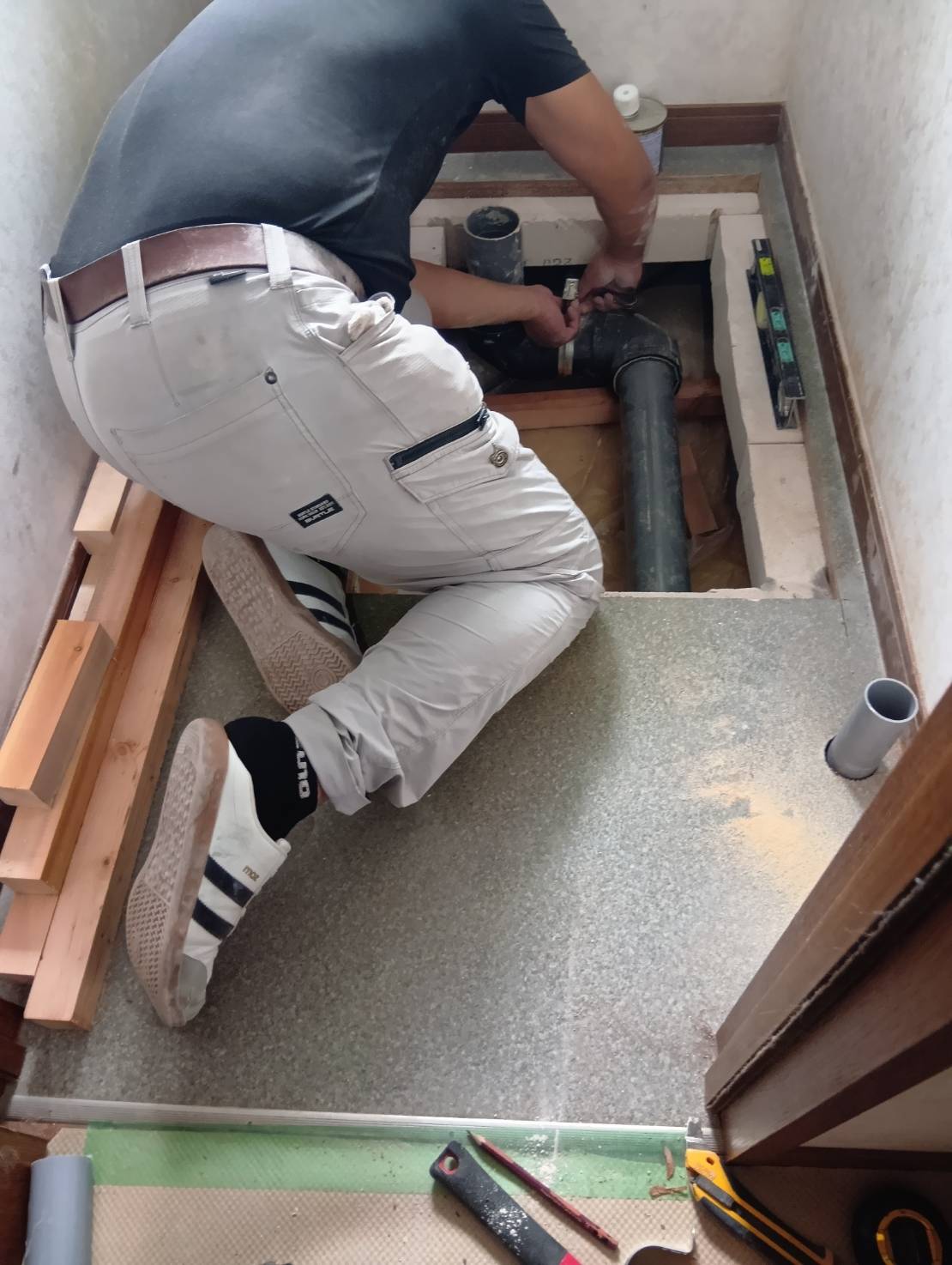 排水位置の変更から内装・設備まで、既存の構造を確認しながらトータルでご提案